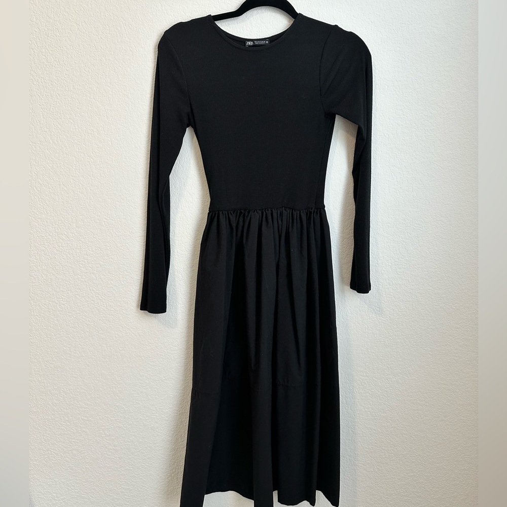 Black long sleeve dress